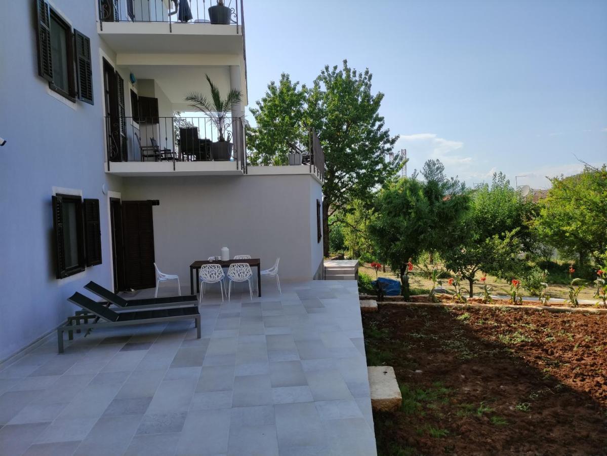 Apartvilla Castropola Buitenkant foto